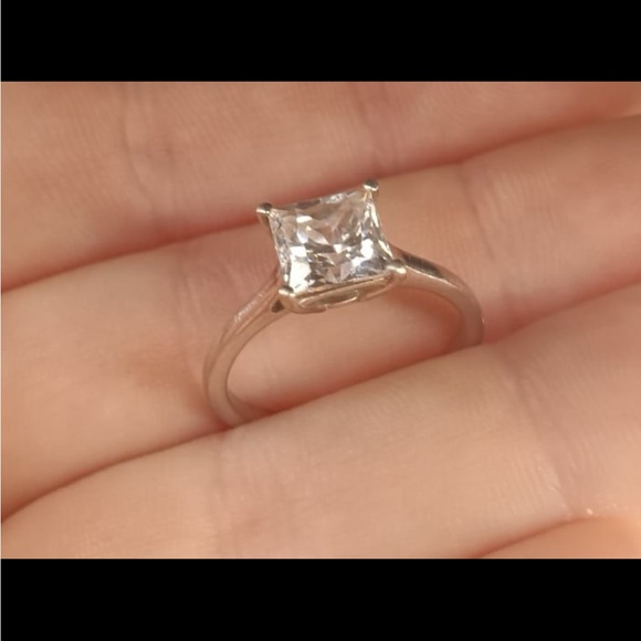 LUXORO Solitaire Ring (Size 6.0) Made with Zirconia from Swarovs - Picture 4 of 7